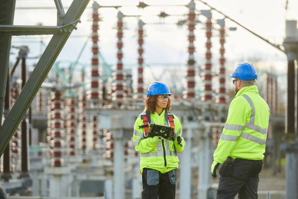 Best Affordable Emergency Electrician  in Falls City, OR